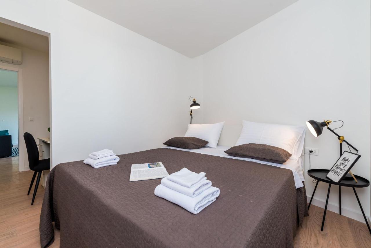 Luni Apartamento